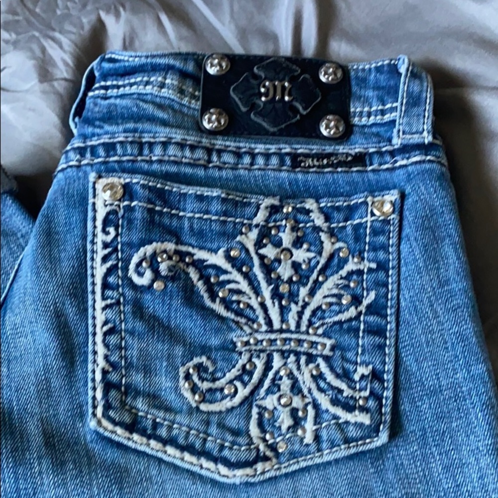 Miss Me cropped jeans